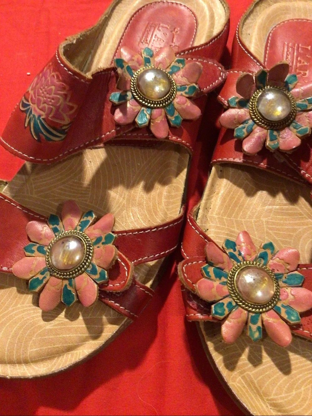 Loco Artiste Caim Spring Step Sandals Red Sz 38 7.5